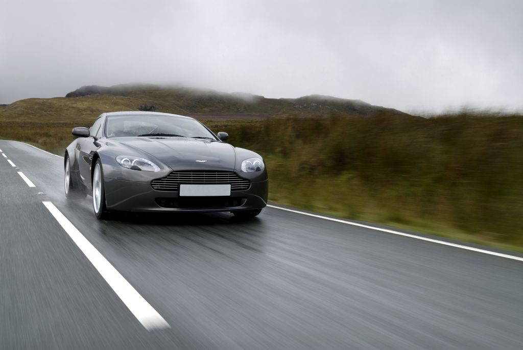 Aston Martin_Slider