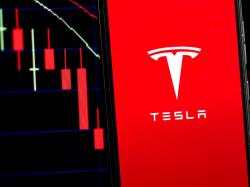 Tesla-Aktie: Kommt es zum Knockdown?