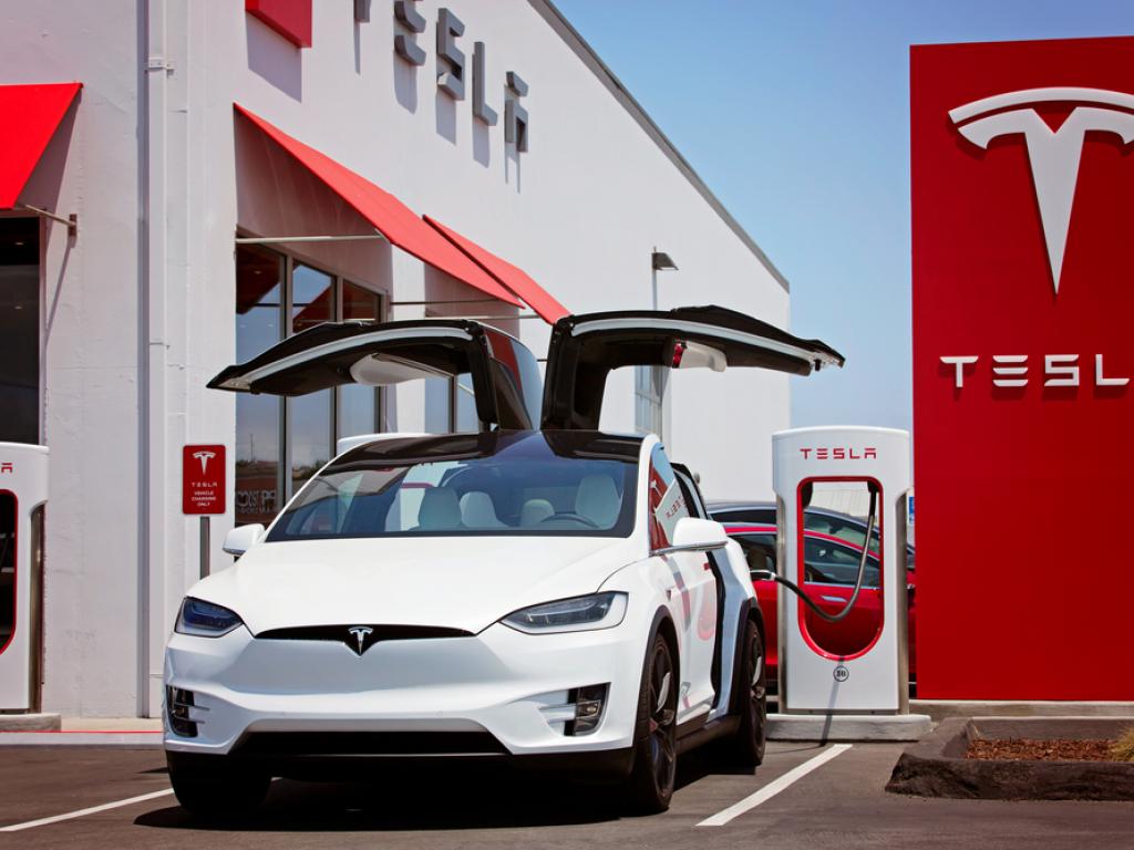 Tesla-Aktie: Neue Preissenkung bei Tesla-Fahrzeugen!