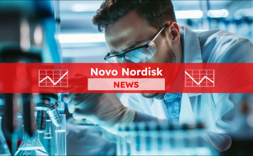 Wissenschaftler mit Brille und Laborkittel arbeitet mit Laborgeräten in einer geschäftigen Forschungseinrichtung, mit einem roten Banner Novo Nordisk NEWS darüber