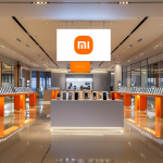 Xiaomi-Geschäft, mit dem Logo des Unternehmens