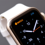 Smartwatch zeigt Aktienpreise