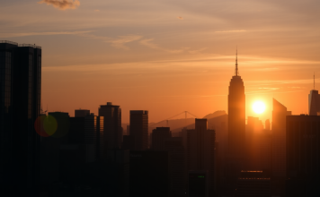 Finanzbezirk bei Sonnenaufgang