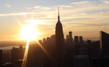 Finanzviertel bei Sonnenaufgang.